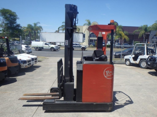 reach truck CE396C13 6E82 4FF0 693F D7449574DBFD bt rrm14 f3604 usedforklifts v1 2800 1800 2